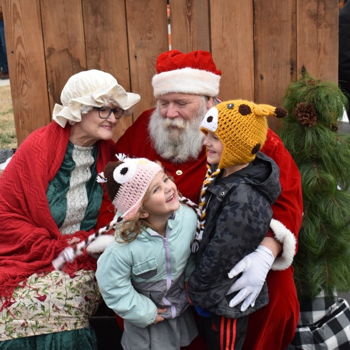 Soup, Sandwiches & Santa on the Farm Soup, Sandwiches & Santa on the Farm