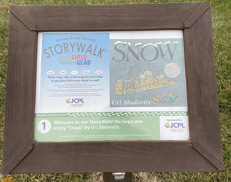 Snow by Uri Shulevitz