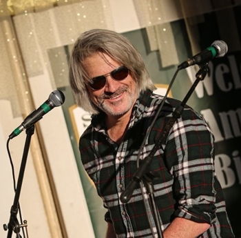 Frank Bradford at Vino Villa