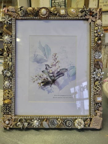 Jewelry Picture Frame Class at The Shoppe