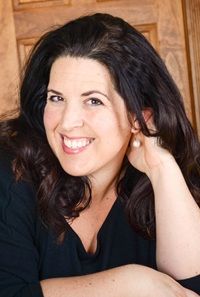 Author Lexi Ryan in black top