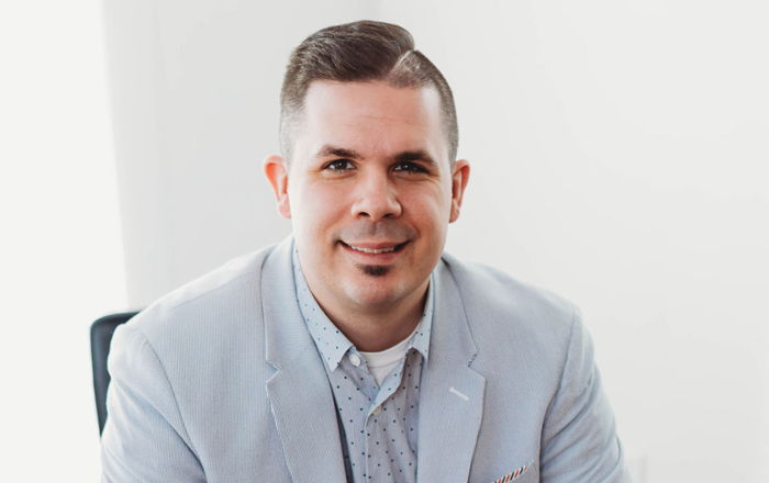 E257 - How to Launch a Product Alongside Your Existing Service Offerings (Evan Cox - Evan Cox Consulting)