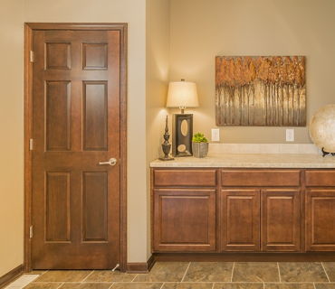 SOLID CORE DOOR WITH TOASTED CINNAMON TRIM SOLID CORE DOOR WITH TOASTED CINNAMON TRIM