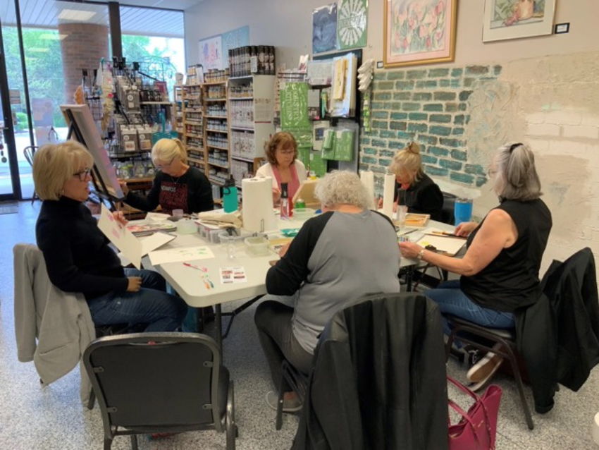 Crafts & Creations studio Crafts & Creations studio