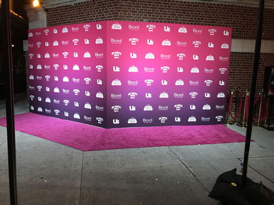 Angled Wall Step and Repeat