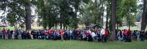 2014 Group Photo of 425 volunteers 2014 Group Photo of 425 volunteers