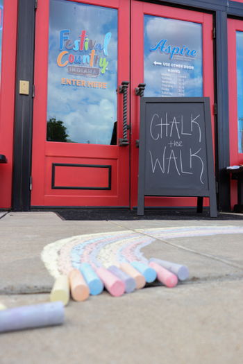 chalk description