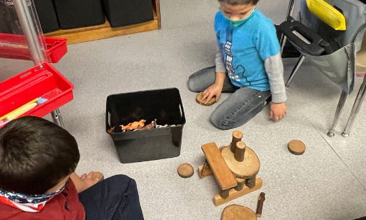 Students in Nancy Shreve’s kindergarten classroom at Selma Elementary School worked together to plan and implement projects with a variety of building materials including tree blocks (pictured). Students in Nancy Shreve’s kindergarten classroom at Selma Elementary School worked together to plan and implement projects with a variety of building materials including tree blocks (pictured).