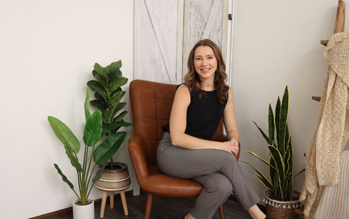 E284 - 5 Reasons You Aren't Hitting Your Goals and How to Overcome Them (Jenna Piche - First Light Health) Image for E284 - 5 Reasons You Aren't Hitting Your Goals and How to Overcome Them (Jenna Piche - First Light Health)