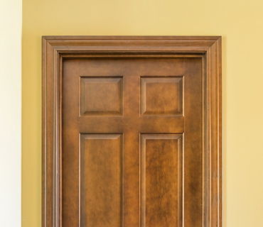 SOLID CORE DOOR WITH TOASTED CINNAMON TRIM SOLID CORE DOOR WITH TOASTED CINNAMON TRIM