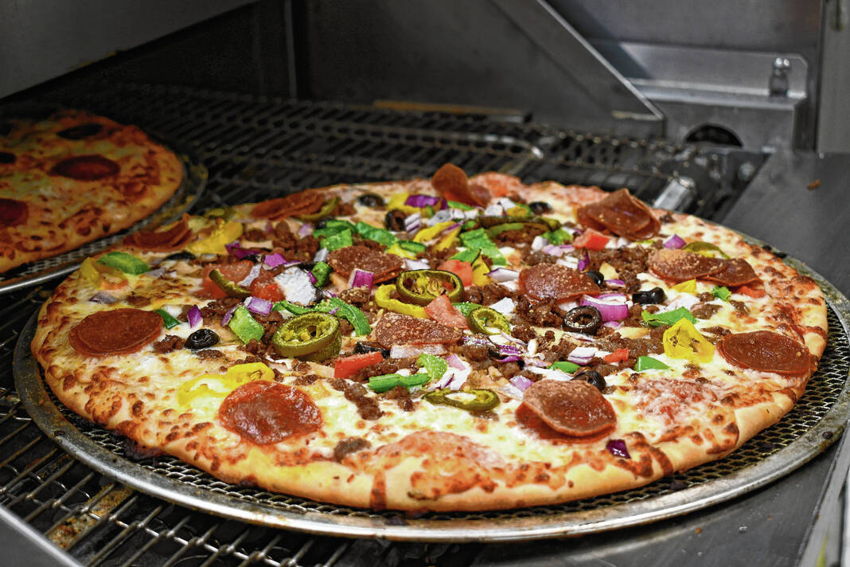 Madaan's KK Pizza
