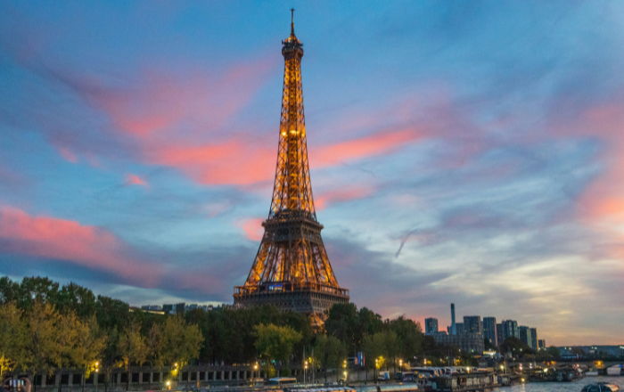 Reinventing Yourself Abroad: From Creative Burnout to CEO in France
