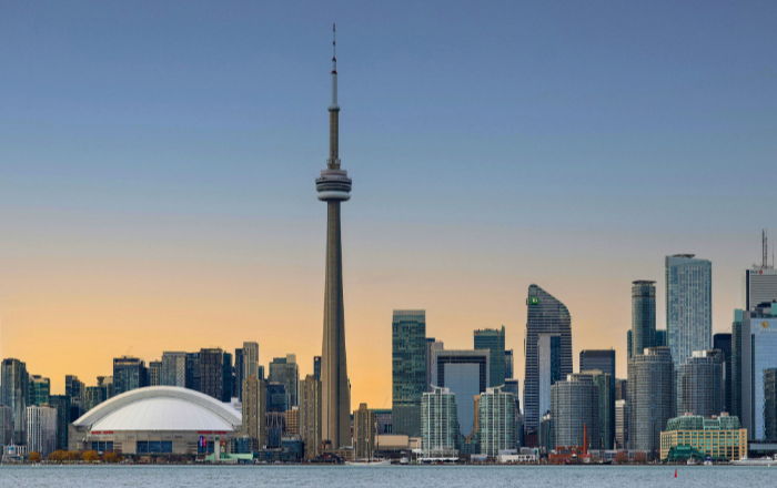 What US Expats in Canada Need to Know About Financial Planning