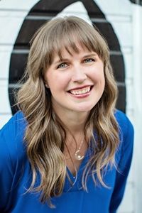 author Marissa Meyer in blue shirt