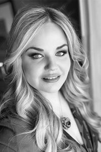 Black & white photo of author Lindsey Fitzharris