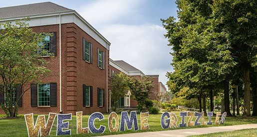 Image for New Students Move in at Franklin College