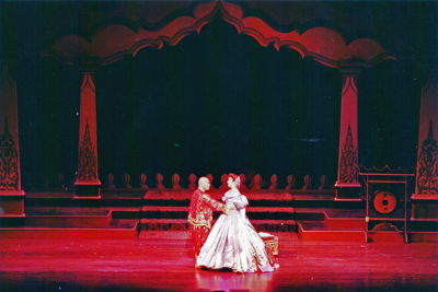 THE KING AND I (1992). Scenic design by Troy Longest